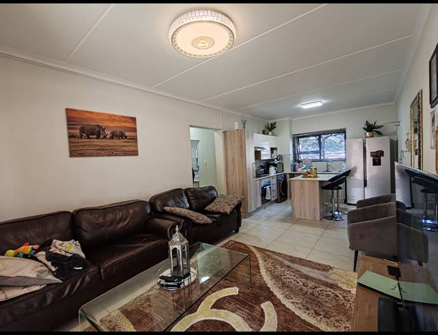 2 BEDROOM APARTMENT FOR SALE IN RANDPARK RIDGE